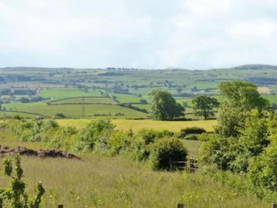 Orchard Nook - Sleeps 4, 2 Bedrooms Kendal Luaran gambar